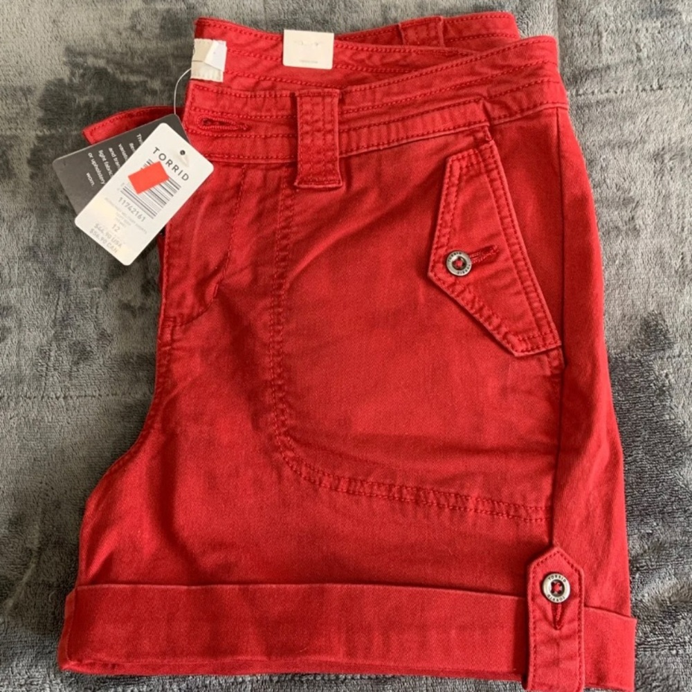 Torrid women’s red shorts brand new with tags